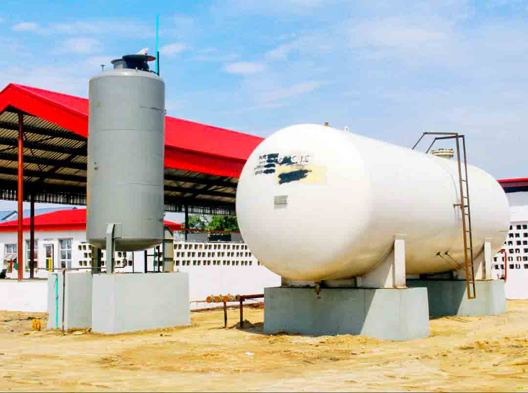 ammonia gas storage tank